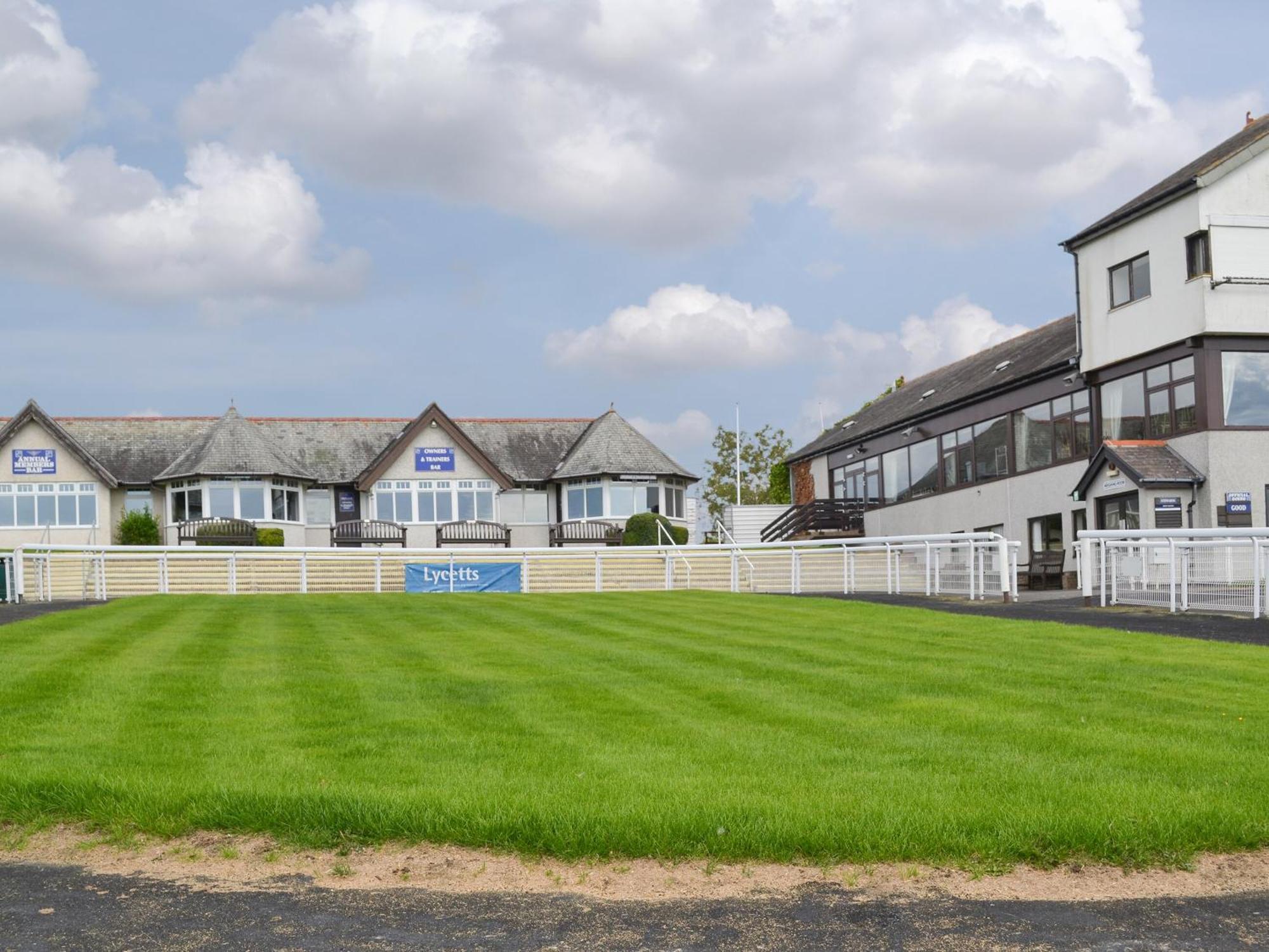 The Racecourse Lodge Hexham Buitenkant foto